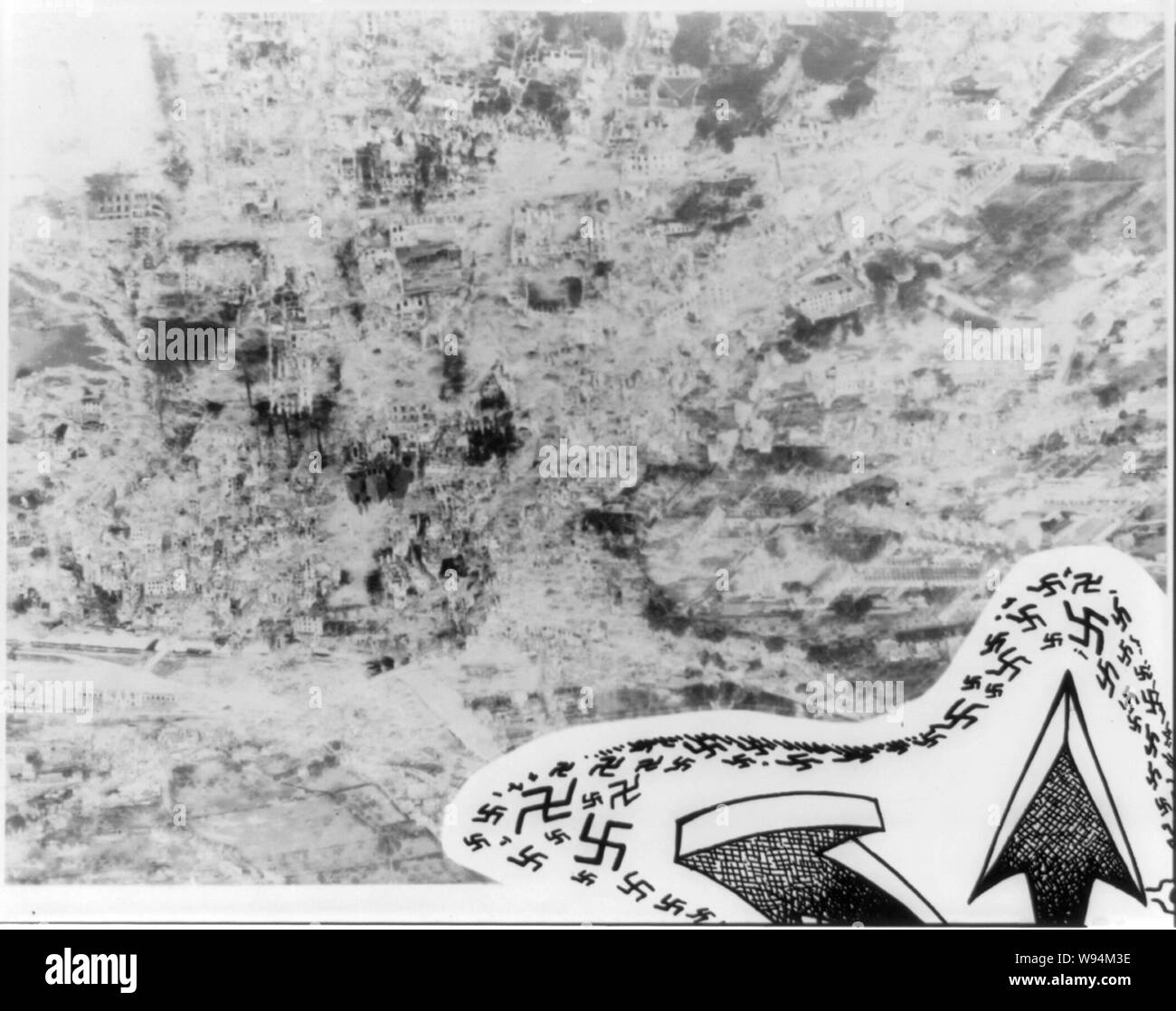 Vista aerea di San Basso, Francia dopo il bombardamento di saturazione (3400 tonnellate di bombe) entro il 9 U.S. Air Force il 25 luglio 1944 Operazione Cobra è stato strumentale nel breakout dalla Normandia beachhead. Foto Stock