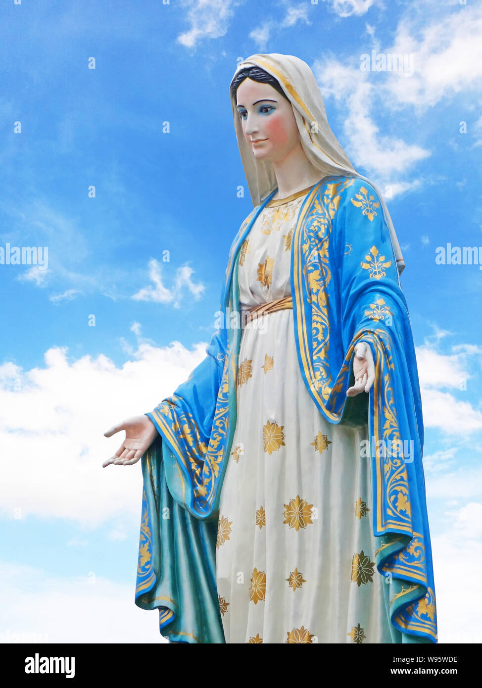 La beata Vergine Maria statua Foto Stock