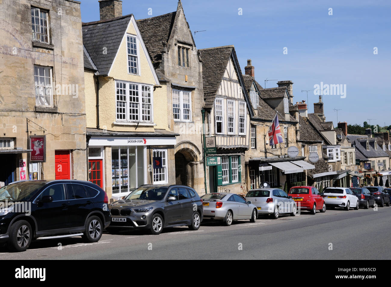 Visualizza High Street, Burford, Oxfordshire Foto Stock