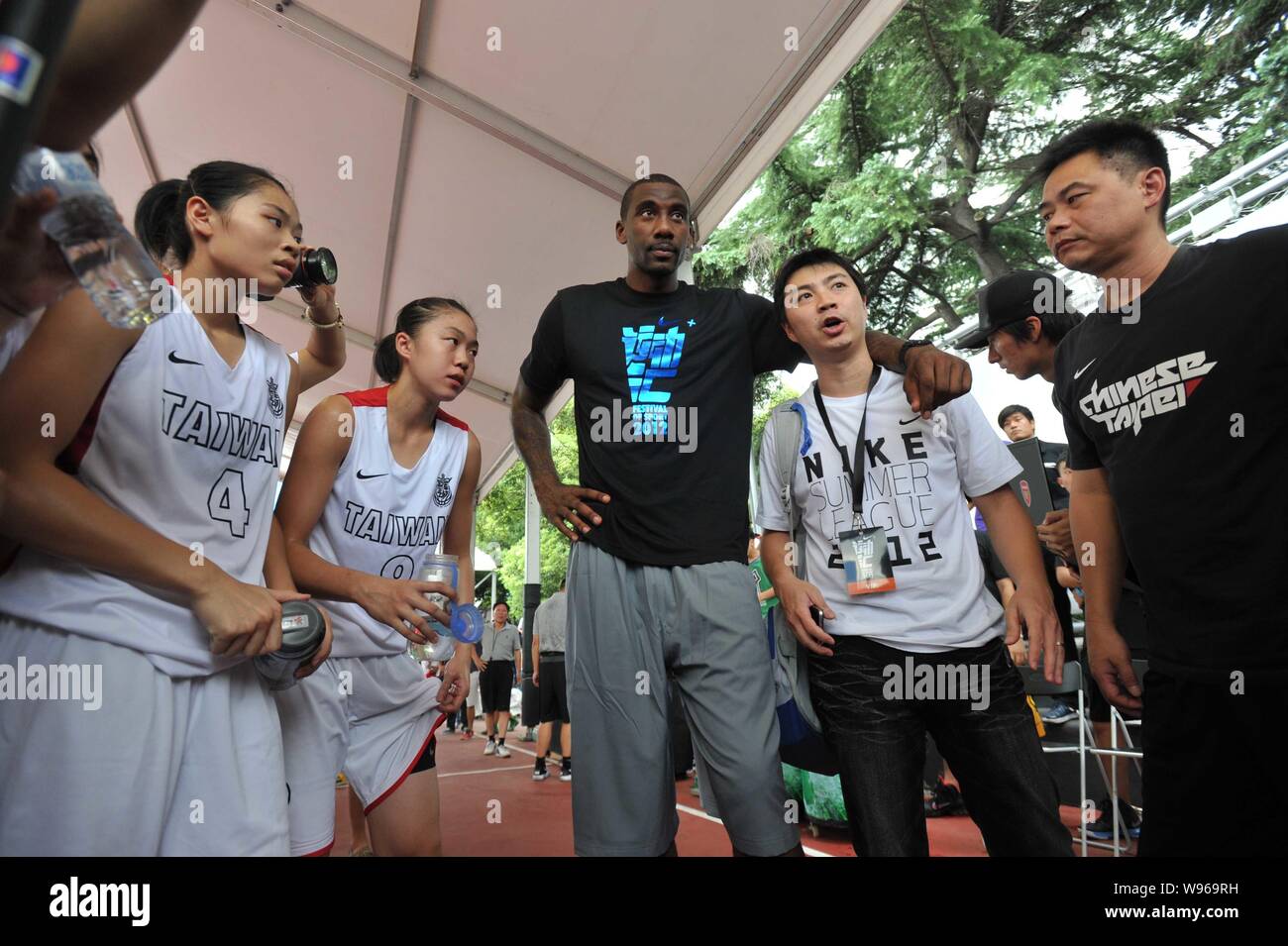 Stella NBA dei New York Knicks Amare Stoudemire è raffigurato durante una partita di basket training camp in Cina a Shanghai, 24 agosto 2012. Foto Stock