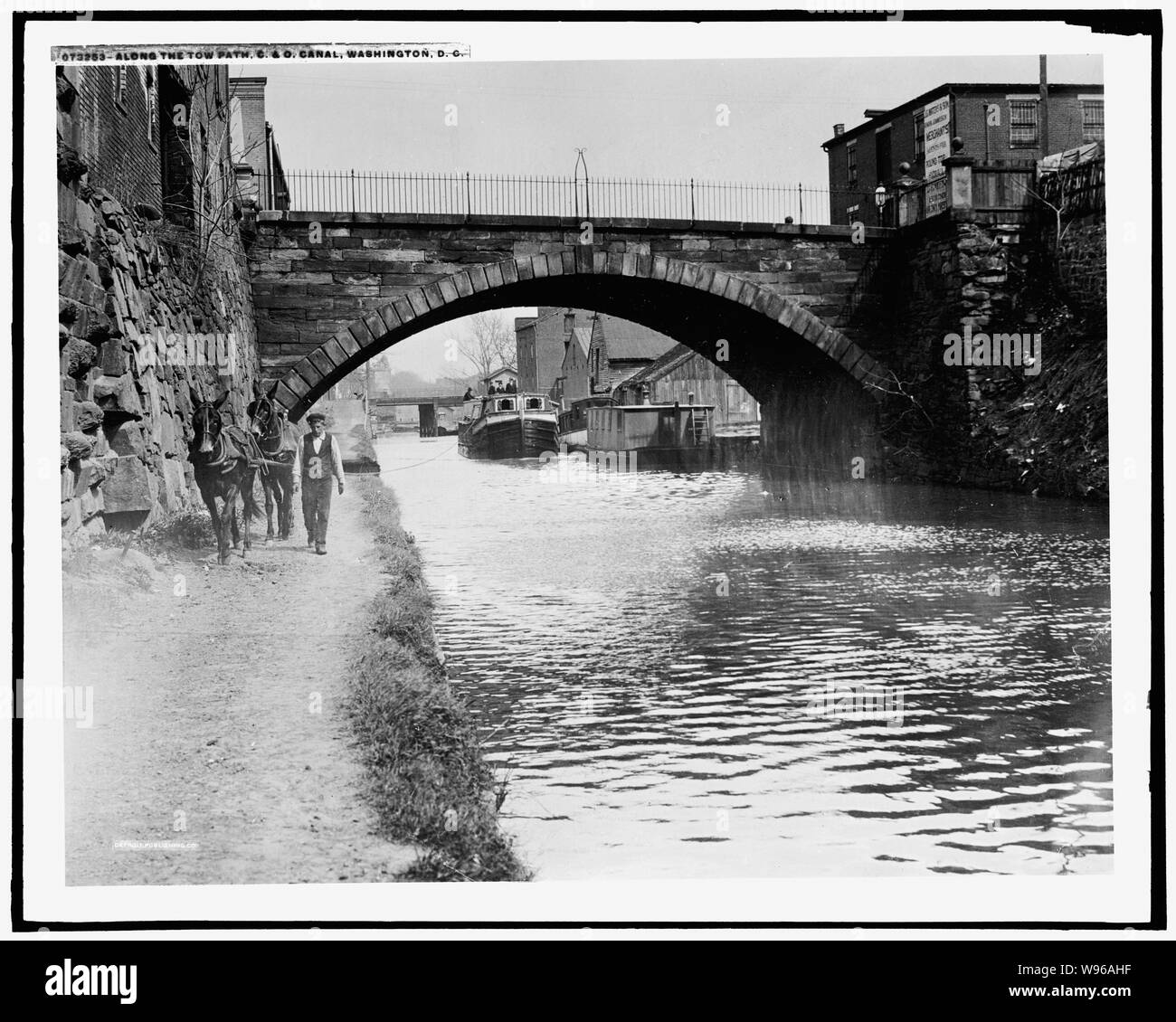 Inglese: lungo la strada alzaia, C & O Canal, Washington D.C. Inglese: lungo la strada alzaia, C & O Canal, Washington D.C. Foto Stock