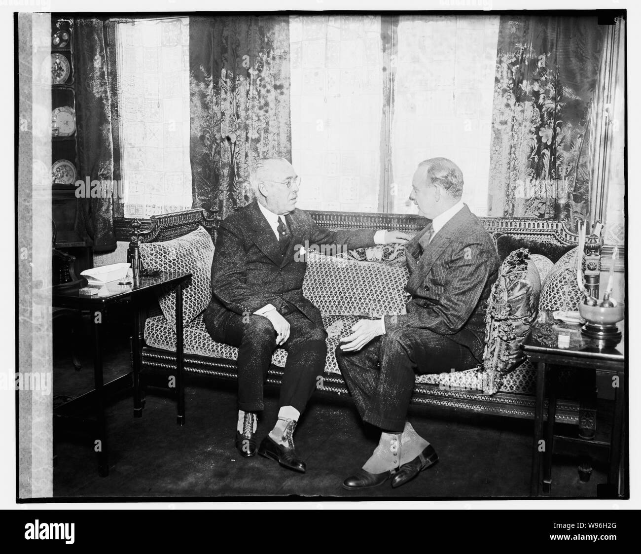 Amb. Riano & Amb. Ogden Hammond, 12/21/25 Foto Stock