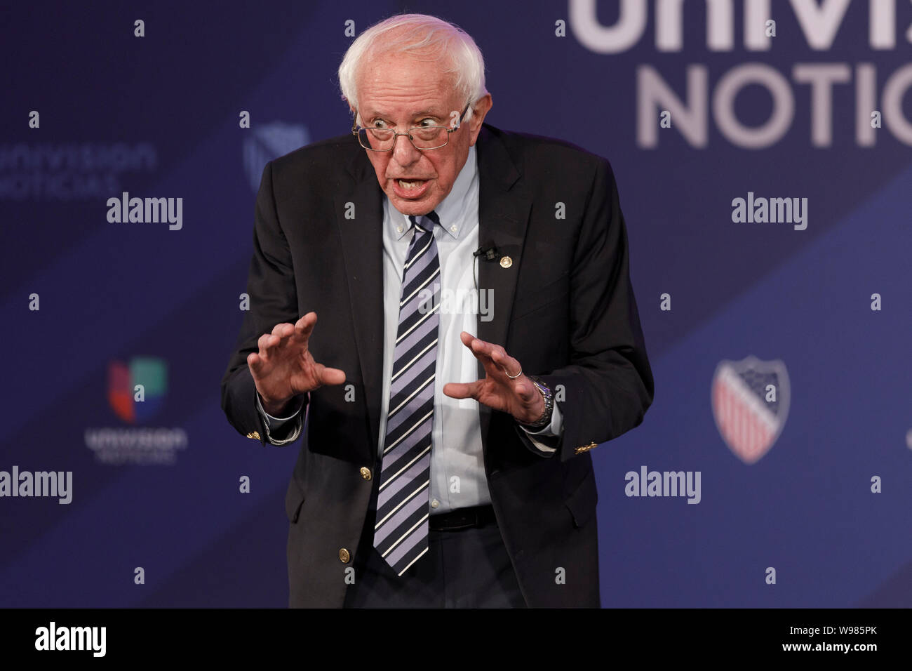 Il senatore Bernie Sanders, un indipendente dal Vermont e 2020 candidato presidenziale, parla durante un evento Foto Stock
