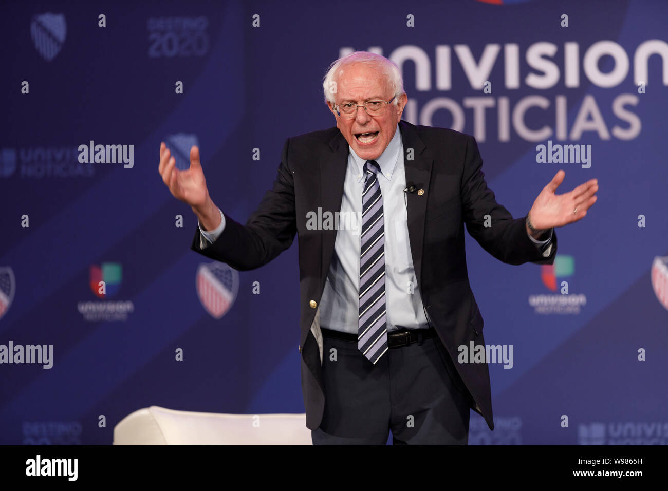 Il senatore Bernie Sanders, un indipendente dal Vermont e 2020 candidato presidenziale, parla durante la Lega delle Nazioni latino i cittadini americani (LULAC Foto Stock