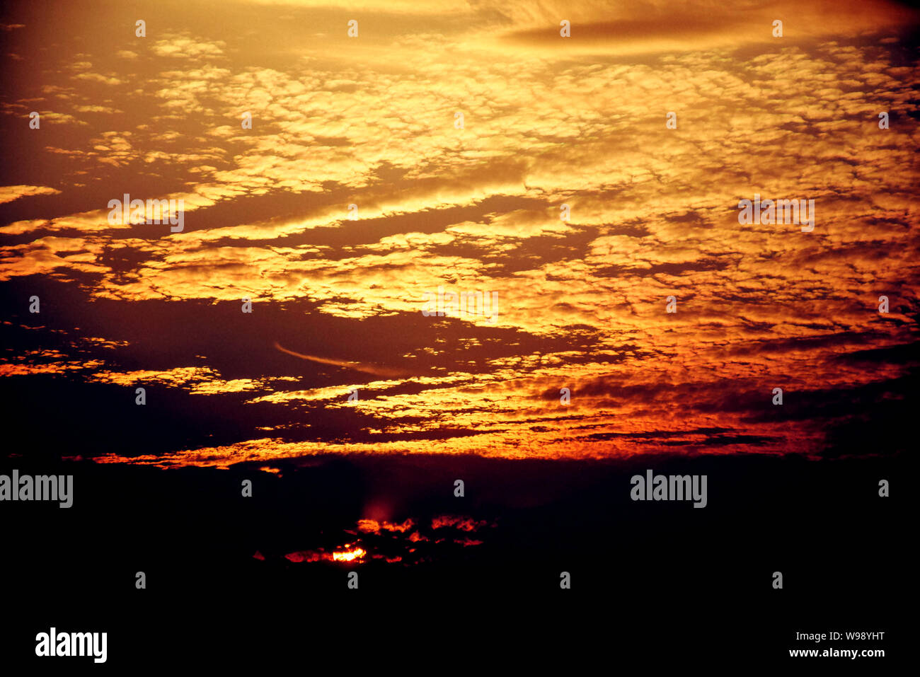 Sun rise e sun impostare lo sfondo. Foto Stock