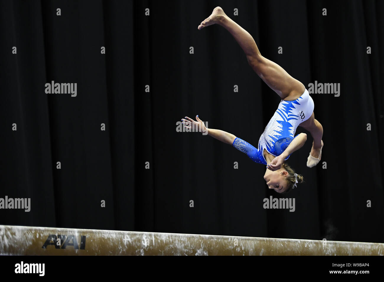 Kansas City, Missouri, Stati Uniti d'America. 11 Ago, 2019. Grazia MCCALLUM esegue un'antenna sul fascio di equilibrio durante la giornata finale del concorso organizzato presso il centro di Sprint, Kansas City, Missouri. Credito: Amy Sanderson/ZUMA filo/Alamy Live News Foto Stock