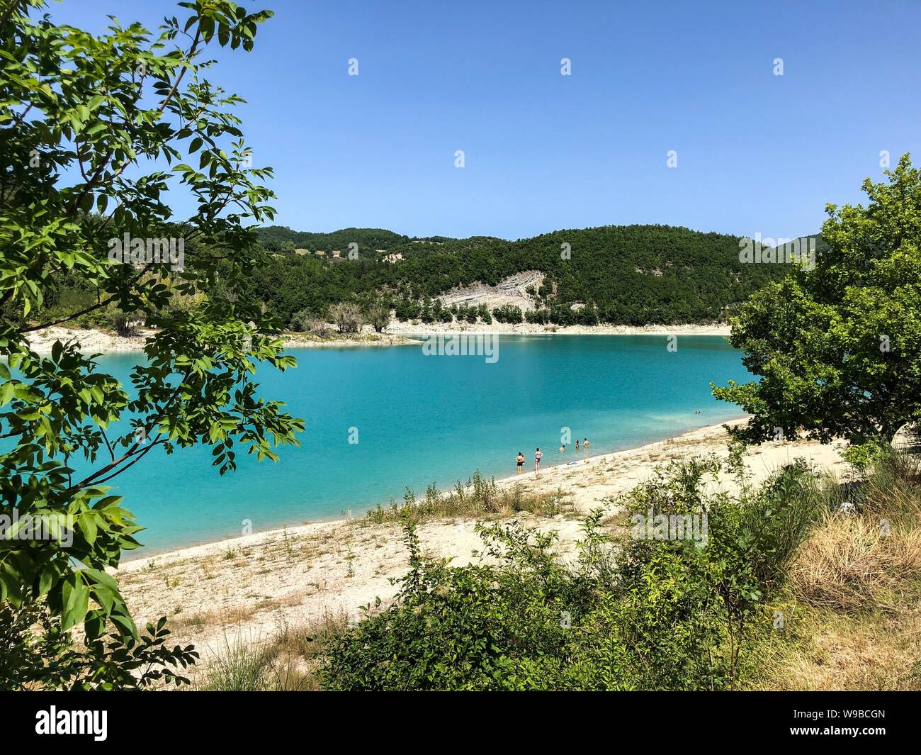 Il lago di Fiastra, Regione Marche, Italia. Il lago di Fiastra è un lago  artificiale il cui lavoro è iniziato nel 1955 con lo scopo di fornire energia  elettrica nella Valle del