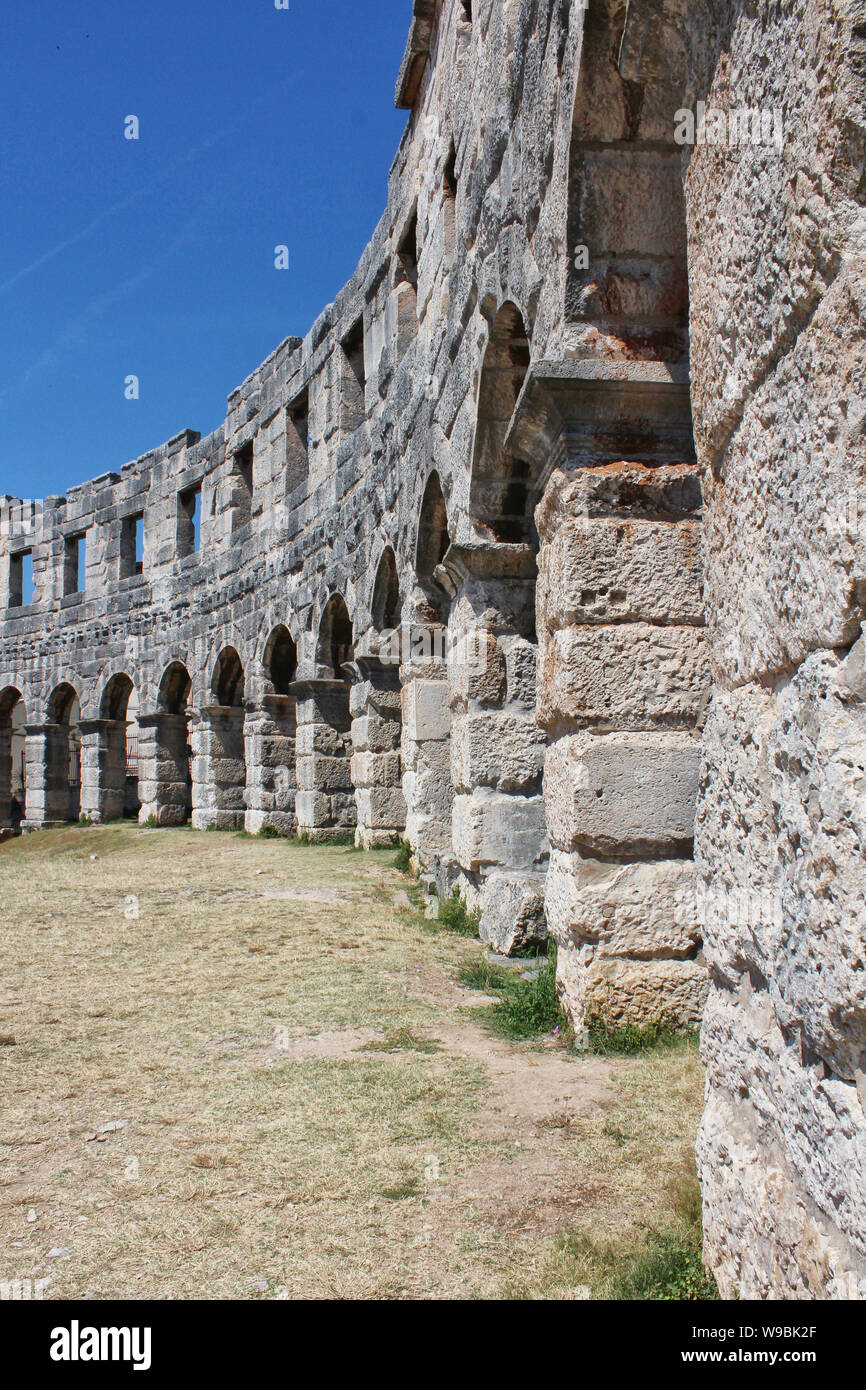 Pula, Anfiteatro, antica città romana, Istria, Croazia, luogo turistico Foto Stock