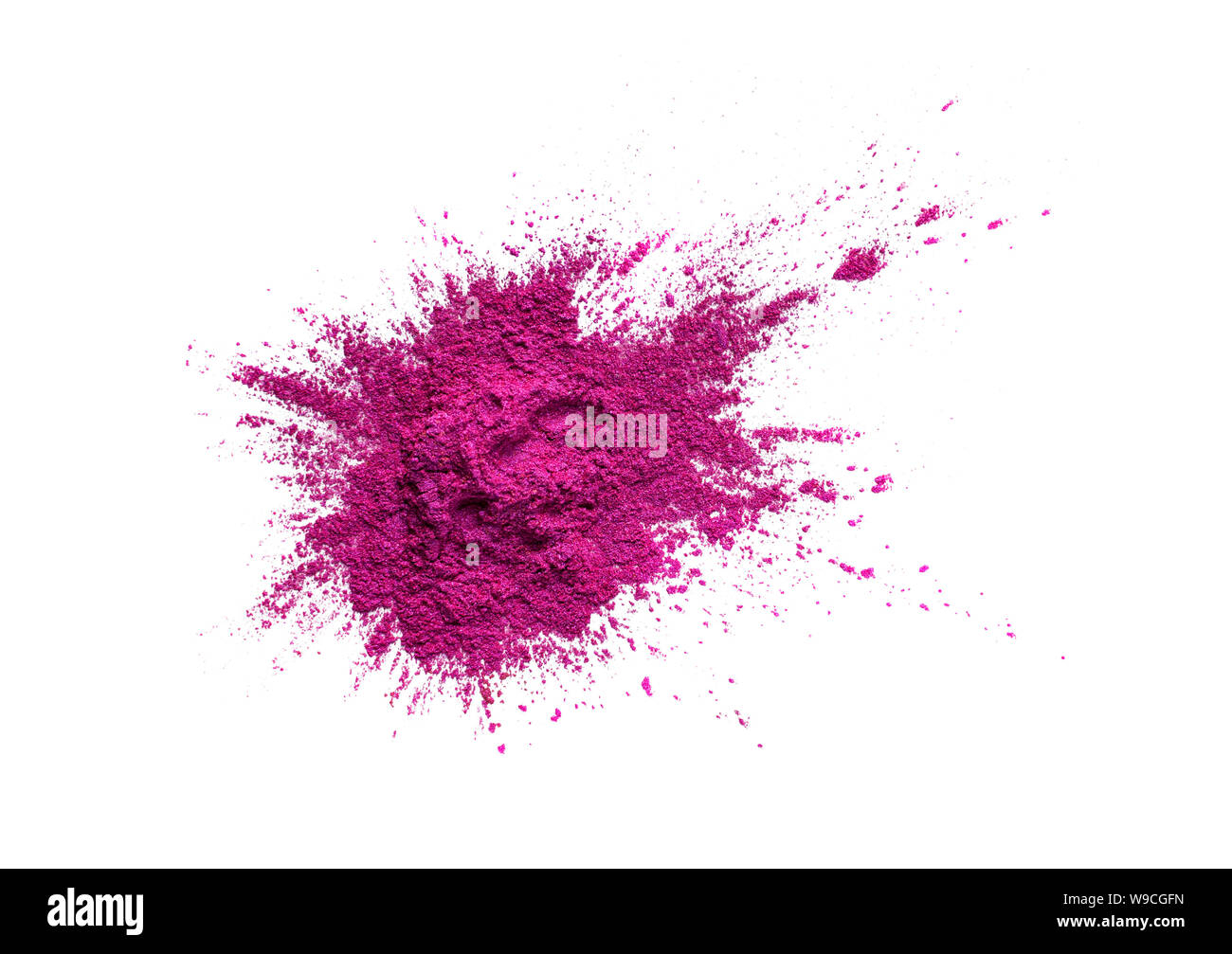 Brillante pigmento colorato. Loose polvere cosmetica. Neon Pink ombretto pigmento isolato su uno sfondo bianco, close-up. Foto Stock