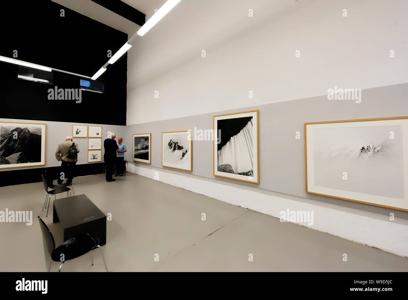 Fotoausstellung ,,Bergwelten, vom Peter Matis in der GaF.Hannover. Foto Stock