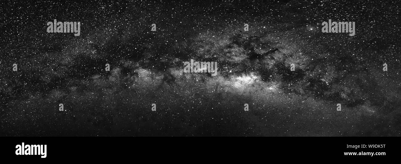 Vista la natura della via lattea con stella in universo spazio a notte. Astronomia e nebulare outerspace shot fotografia. Foto Stock