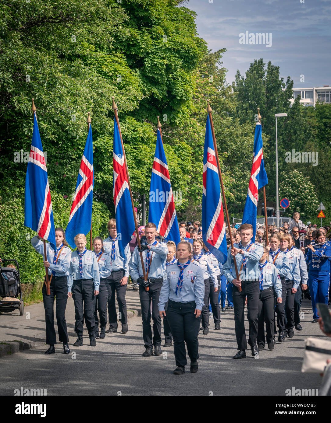 L'islanda Scout prendendo parte ai festeggiamenti del giorno di indipendenza, Giugno 17, Reykjavik, Islanda Foto Stock