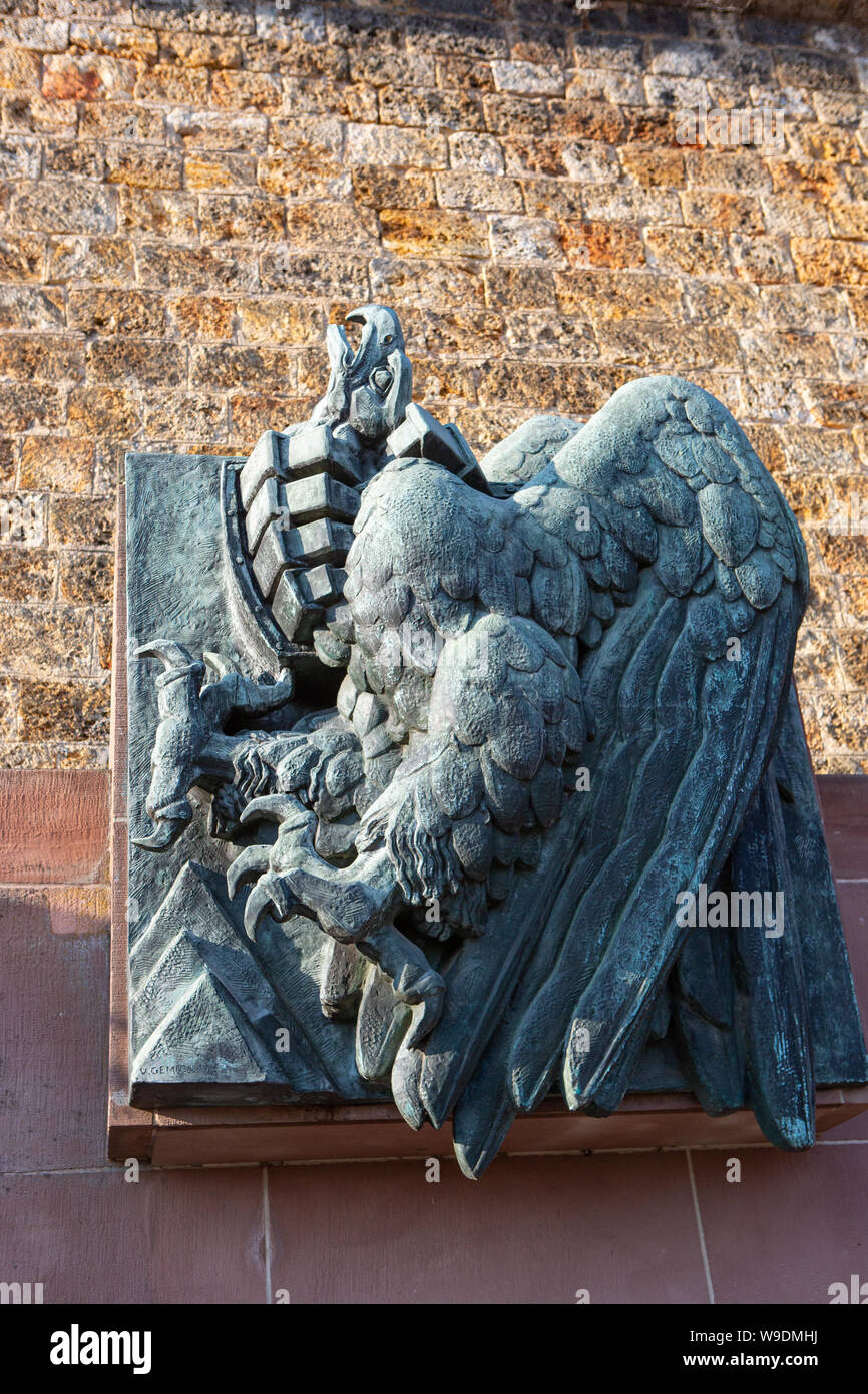 CASSINO. Uno di 16 sculture in bronzo al Mémorial de la France combattante, Fort Mont-Valérien, Suresnes, Parigi. Foto Stock