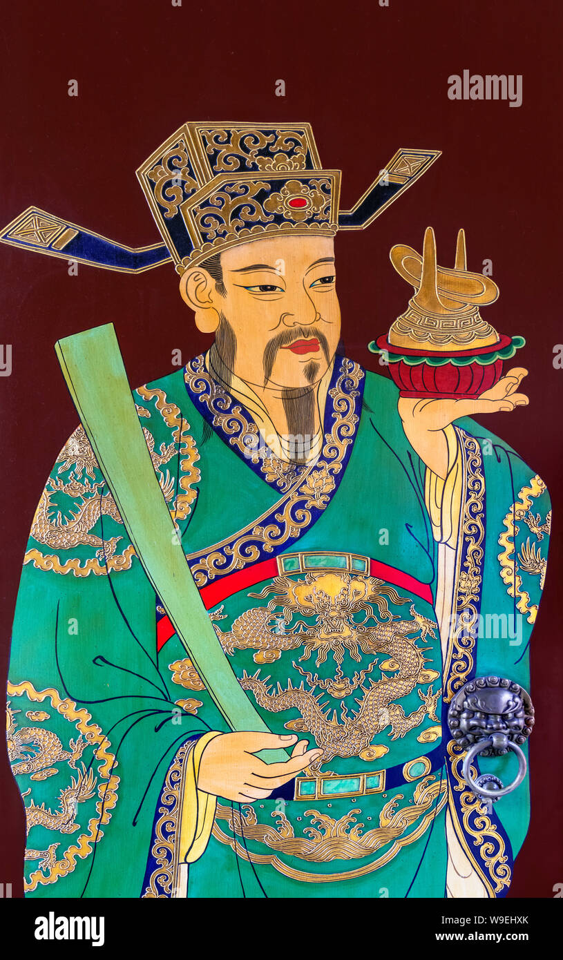 La pittura su di un pannello della porta nel tempio della città dèi (o tempio della città dei),' Yuyuan Gardens, Città Vecchia, Shanghai, Cina Foto Stock