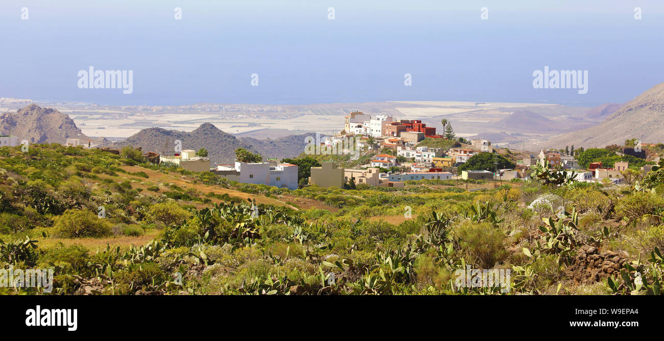 Bella vista panoramica del villaggio di Arona Tenerife, Isole Canarie, Spagna. Foto Stock