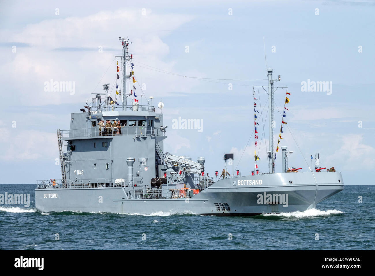 Nave a recupero di olio di classe Bottsand (tipo 738) della Marina militare tedesca, Rostock Gemany, marina tedesca Foto Stock