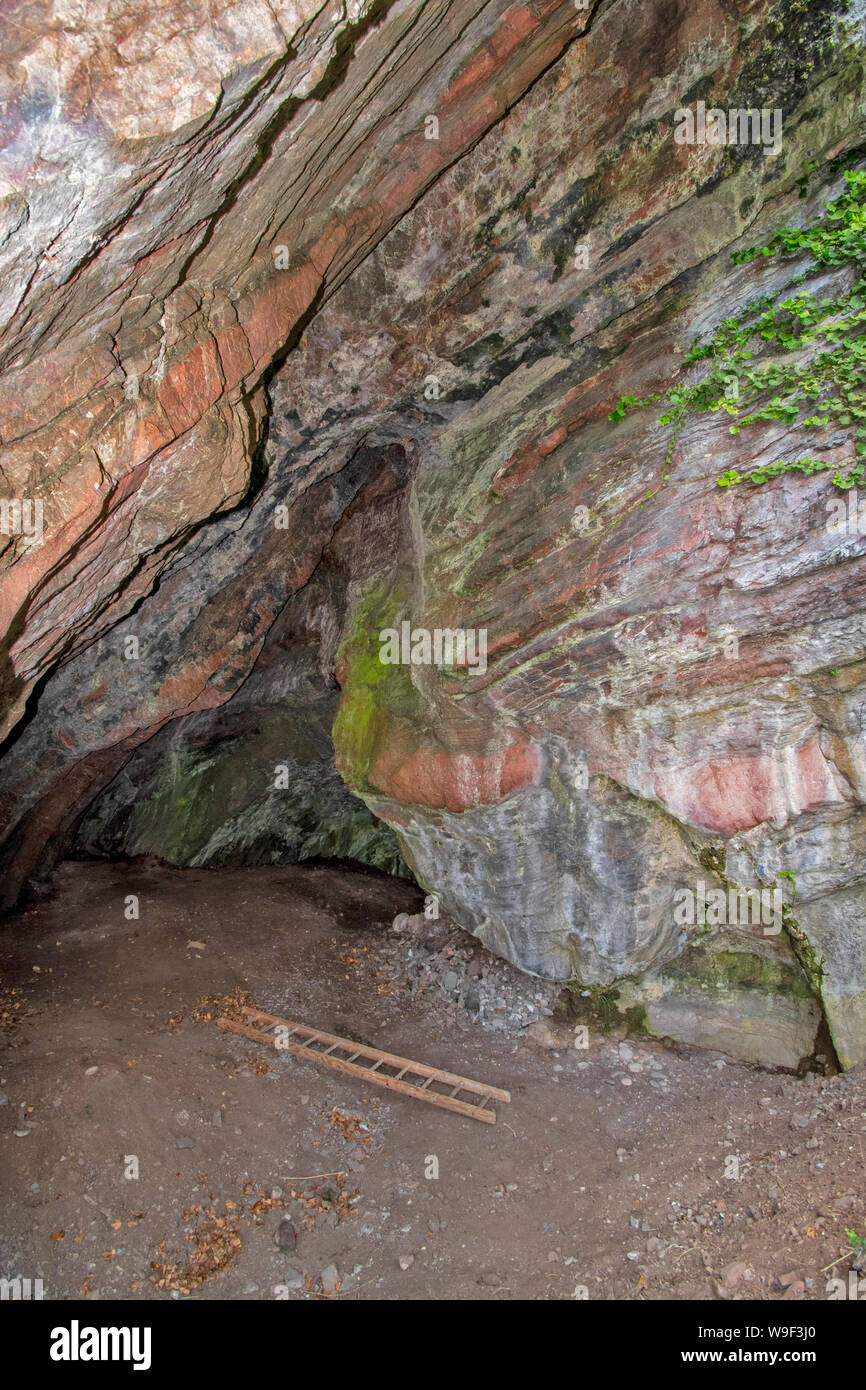 ROSEMARKIE Black Isle Ross and Cromarty Scozia esteso LEARNIE interni 1b morti Grotta del Cavallo Foto Stock