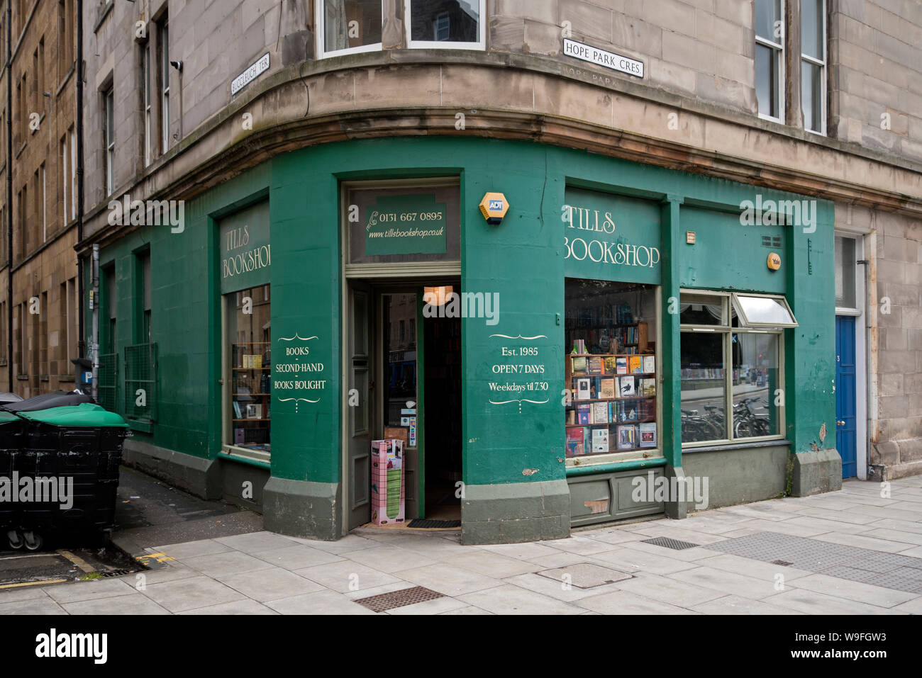 Till's Bookshop, una piccola indipendente bookshop usati nella speranza Park Crescent Edinburgh, Scotland, Regno Unito. Foto Stock