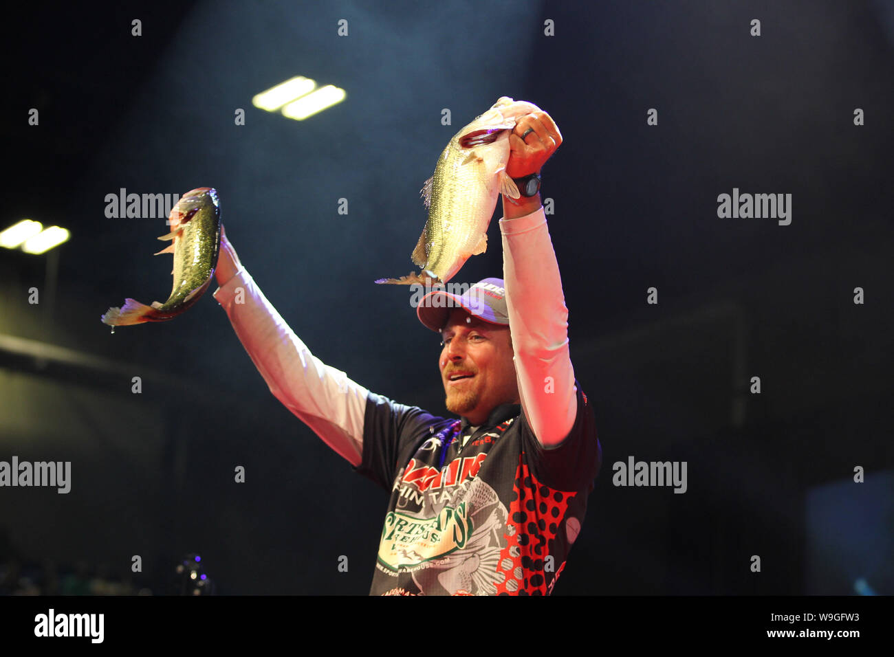 Agosto 11, 2019, Hot Springs, Arkansas, USA: Agosto 11, 2019: Bryan parsimonia pesatura in su il giorno finale di Forrest coppa di legno sulla riva OZK Arena di Hot Springs, Arkansas. © Justin Manning/Eclipse Sportswire/CSM Foto Stock