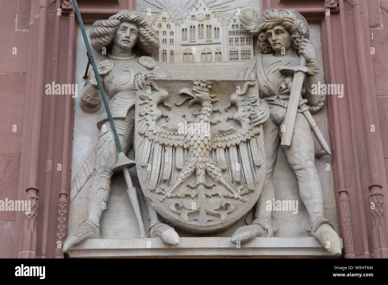Dettaglio sulla facciata di Romer City Hall; Romerberg Square;; Francoforte Germania Foto Stock