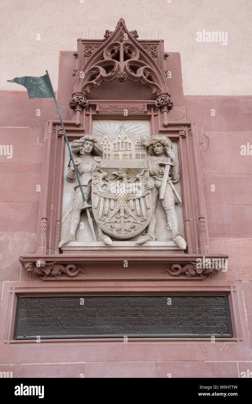 Dettaglio sulla facciata di Romer City Hall; Romerberg Square;; Francoforte Germania Foto Stock