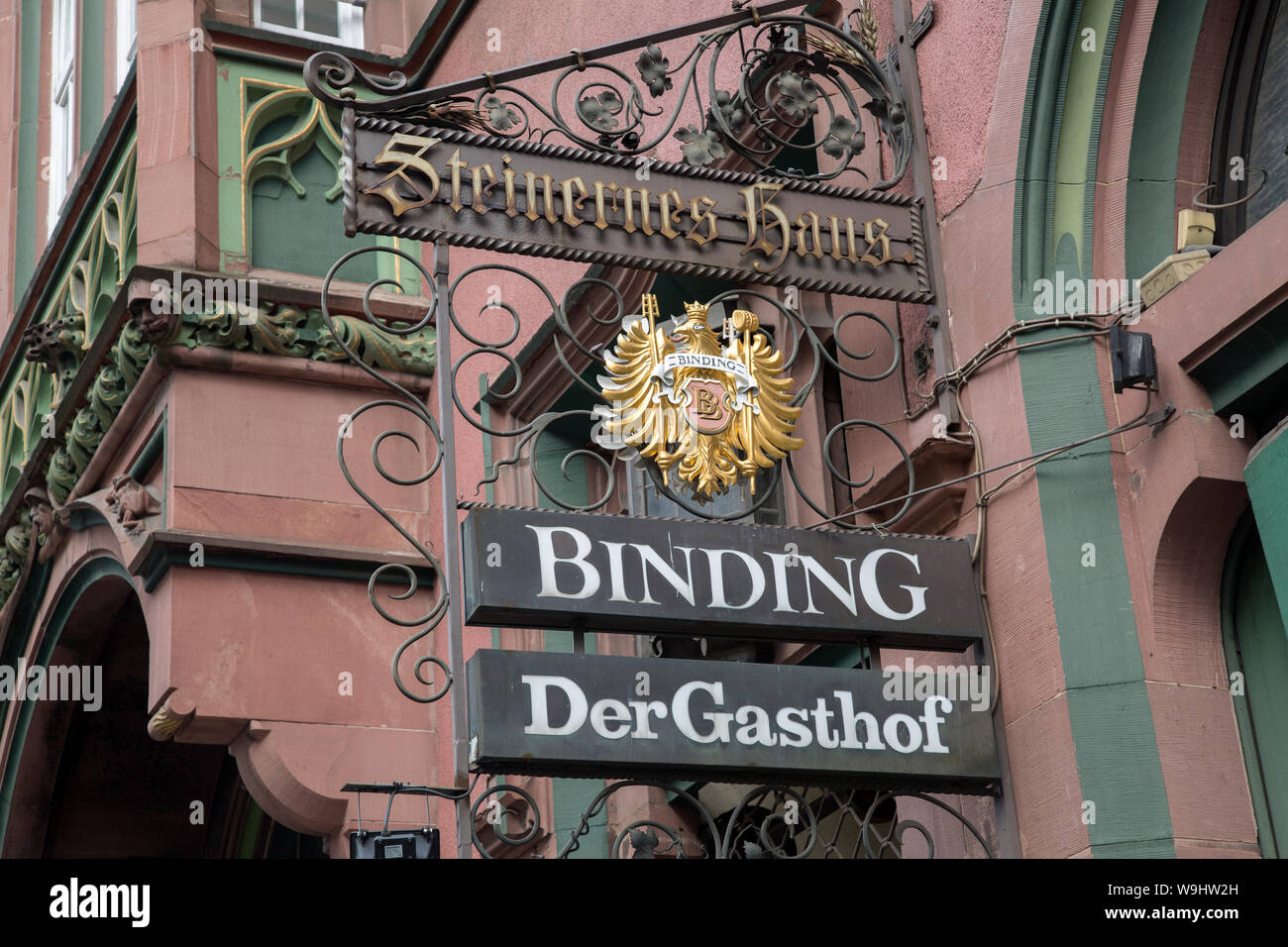 Steinernes Haus der Gasthof Pub segno; Francoforte, Germania Foto Stock