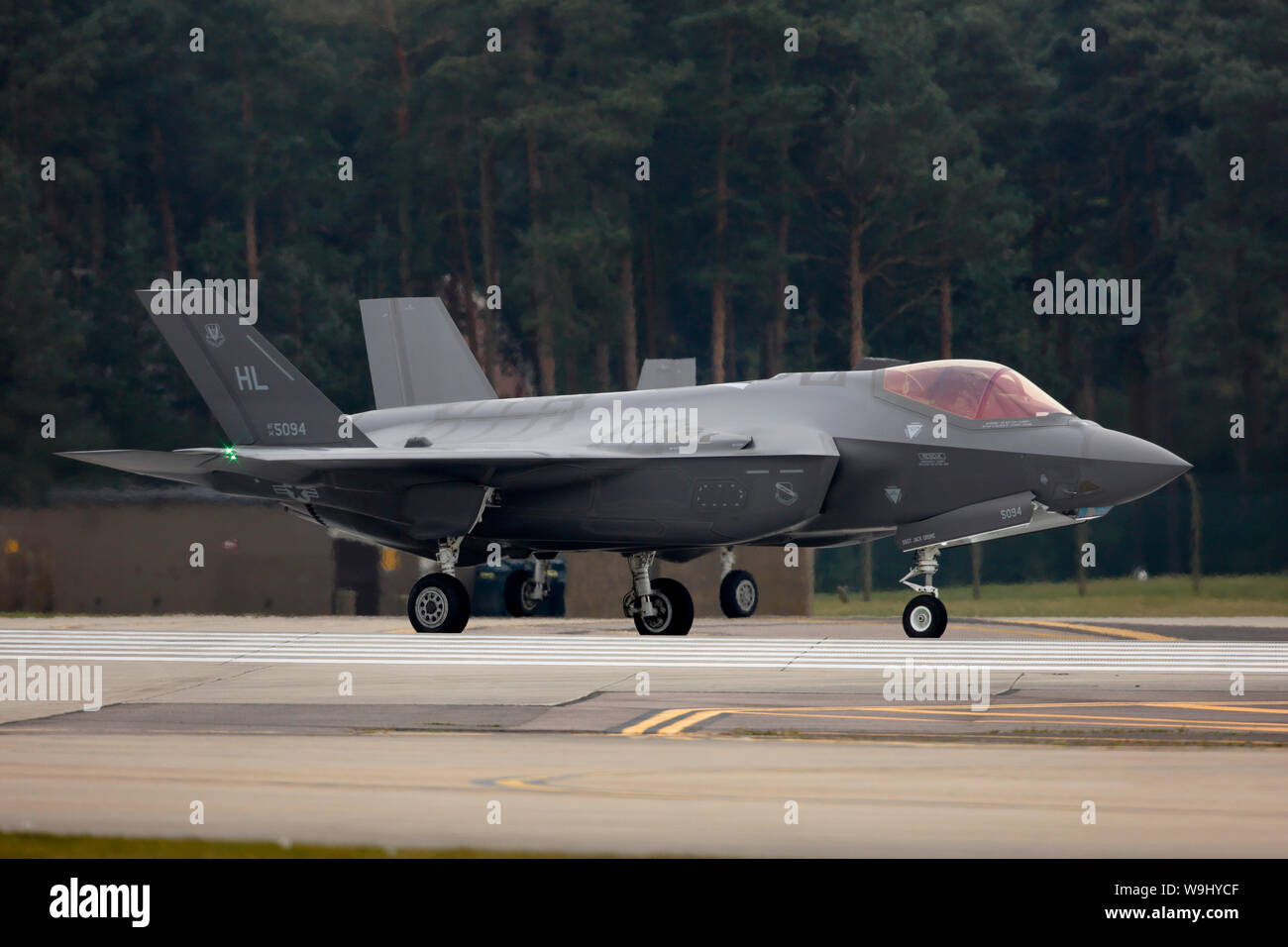 Lockheed Martin F-35 Lightning II da Hill Air Force Base negli Stati Uniti sulla distribuzione di RAF Lakenheath Suffolk, Regno Unito Foto Stock