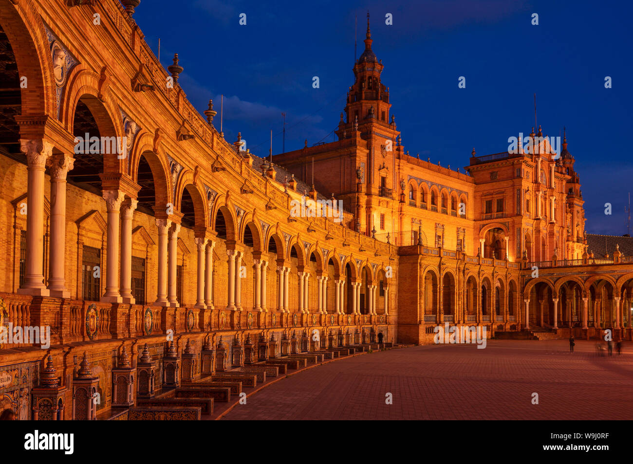L'Europa, Iberia, Andalusia, Siviglia, La Plaza de España ,Parque de María Luisa, 30074300.Caption locale *** Europa, Iberia, Spagna, Andalusi Foto Stock
