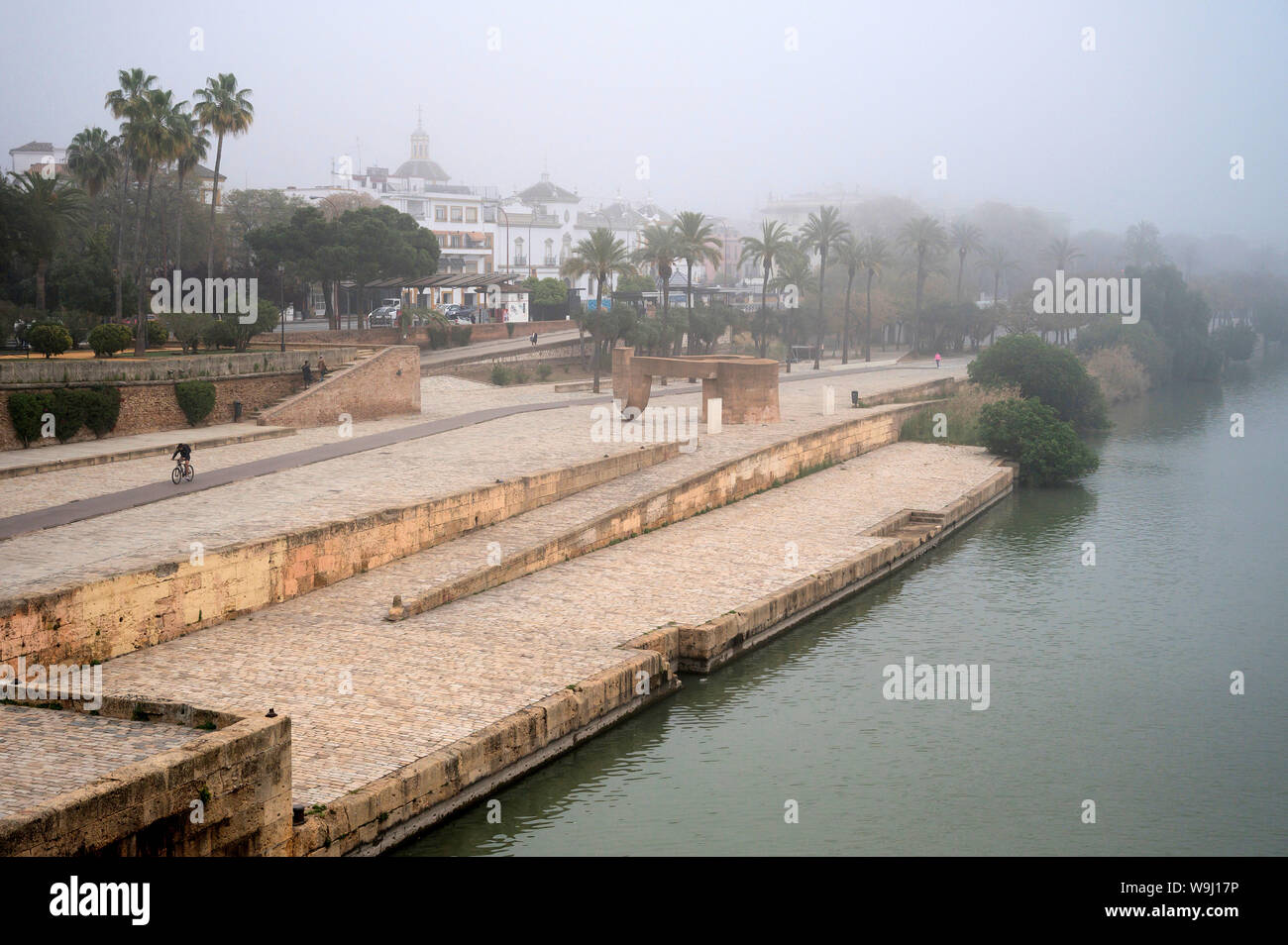L'Europa, Europeo, Spagna, Spagnolo, Andalusia, Siviglia, il fiume Guadalquivir, 30074327.Caption locale *** Europa, Europeo, Spagna, Spagnolo, Andalusia, Foto Stock