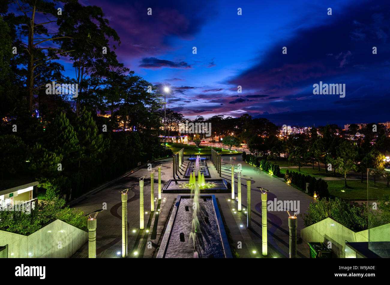 Fontane nel centro della città di Da Lat, Vietnam Foto Stock