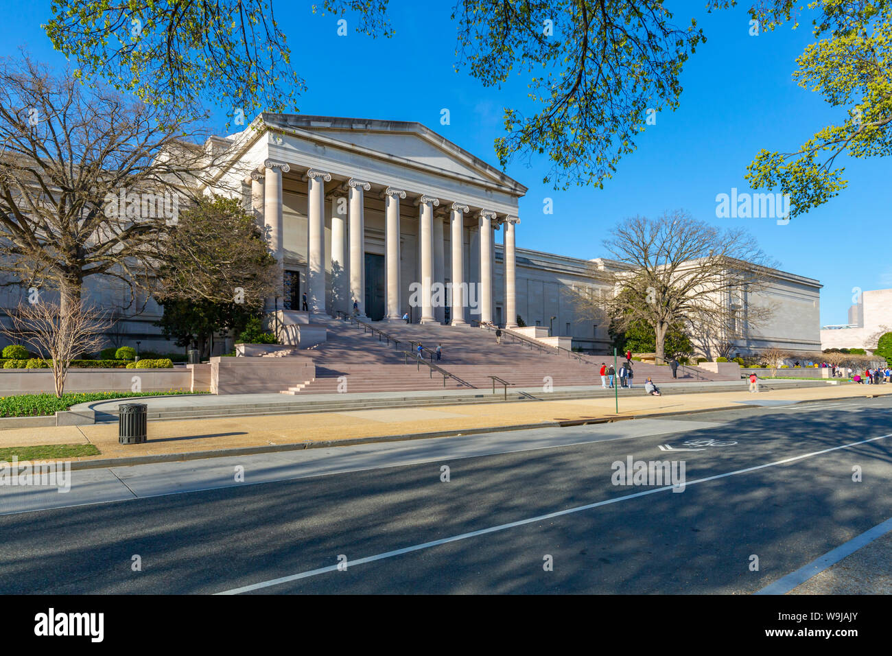Vista della Galleria Nazionale di arte sul National Mall in primavera, Washington D.C., Stati Uniti d'America, America del Nord Foto Stock