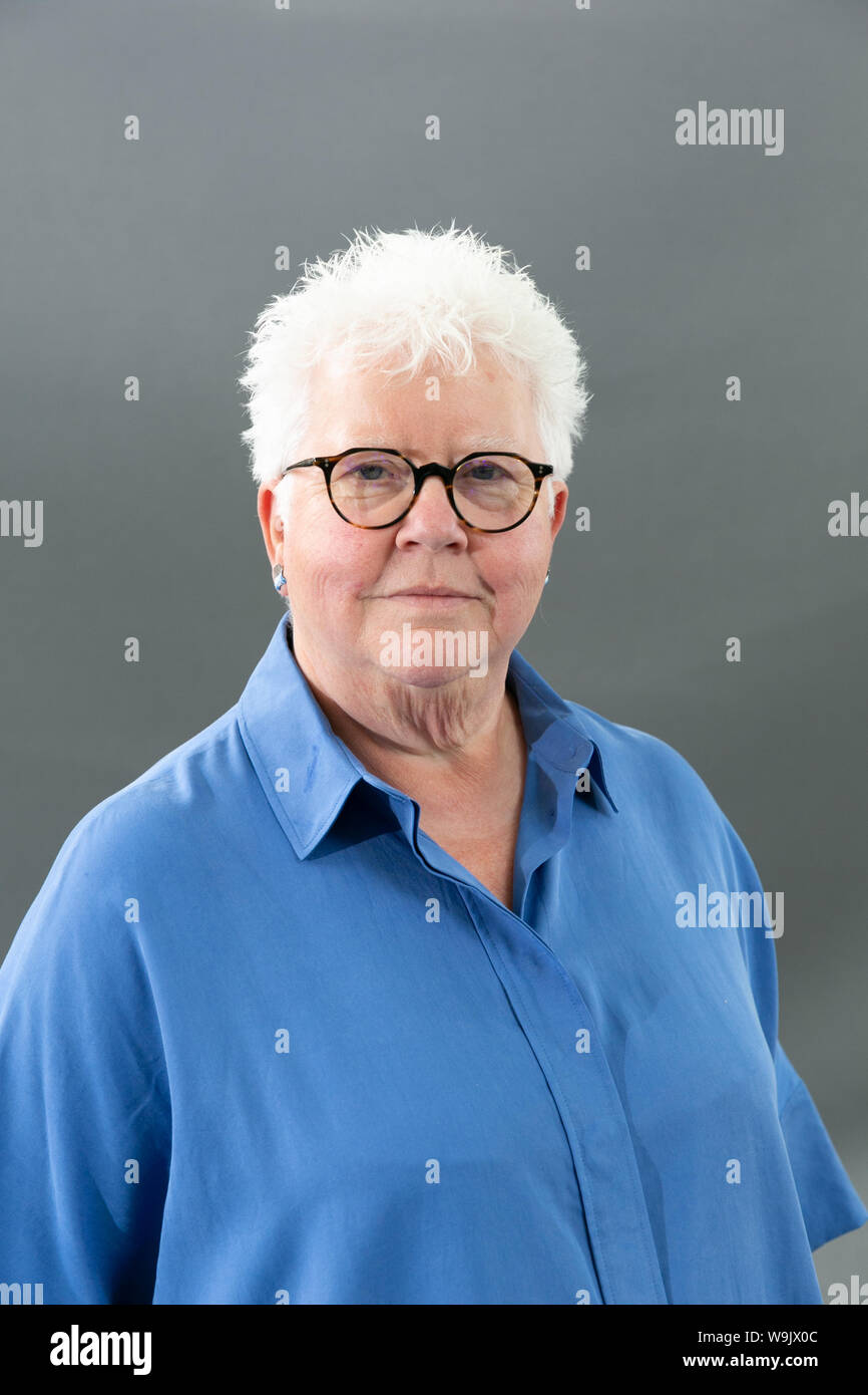 Edimburgo, Scozia, Regno Unito, 14 agosto 2019. Foto della Edinburgh Book Festival, criminalità, scrittore e romanziere britannico tesoro nazionale, Val McDermid. Credito: Brian Wilson/Alamy Live News Foto Stock
