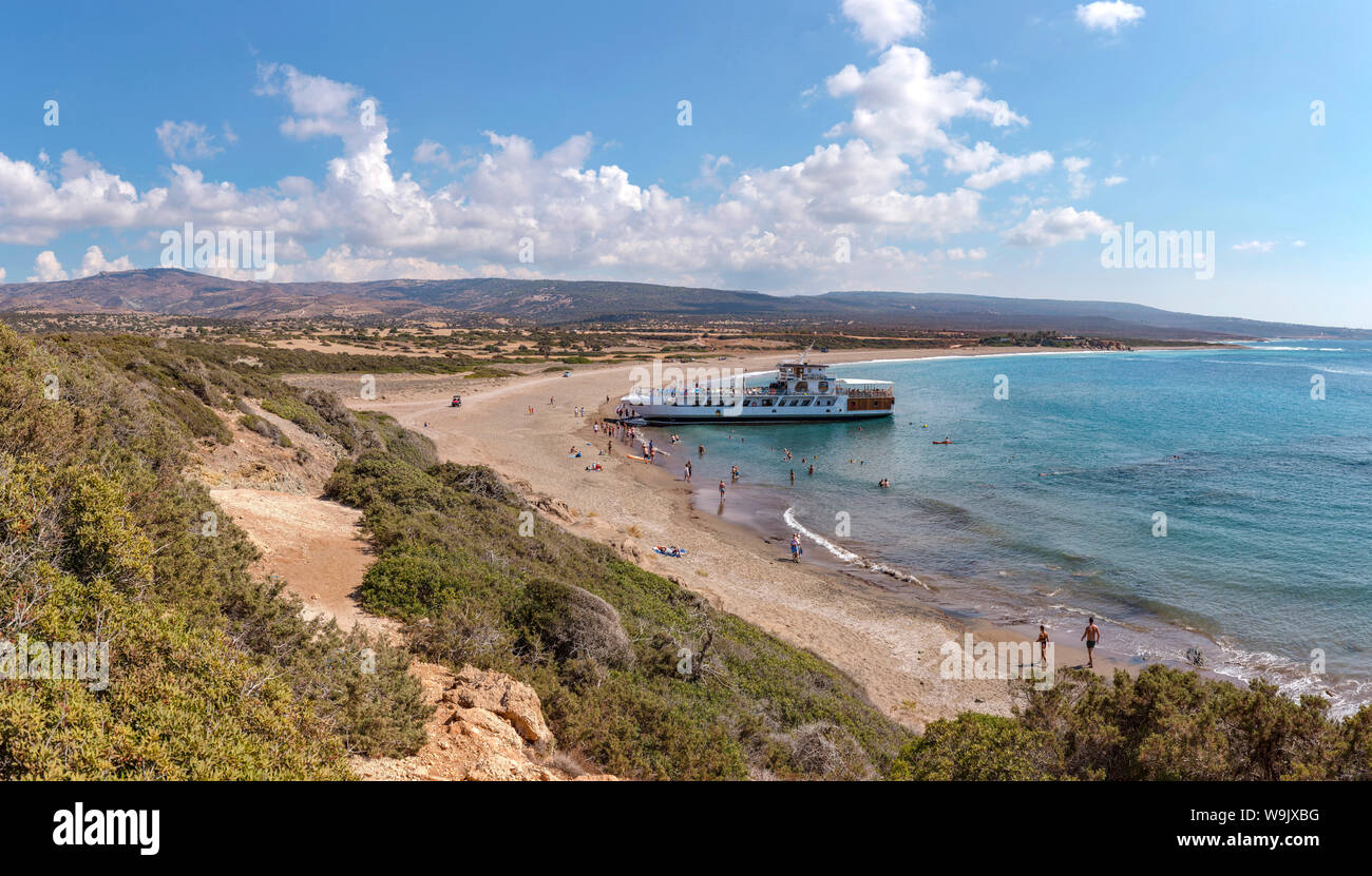 Escursione nave attracca a Lara Beach, penisola di Akamas National Park, Cipro, Cipro, 30070188 Foto Stock