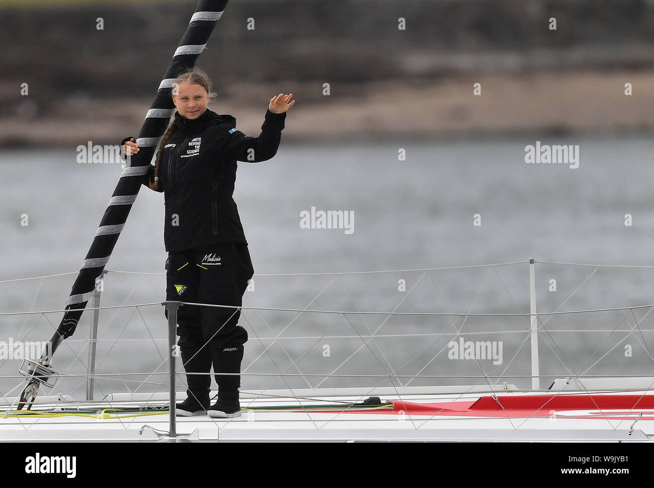 Attivista del clima Greta Thunberg inizia il suo viaggio verso gli Stati Uniti da Plymouth sulla malizia II, a partecipare a dimostrazioni del clima nel paese il 20 settembre e 27 e intervenire presso le Nazioni Unite Azione per il clima vertice. Foto Stock