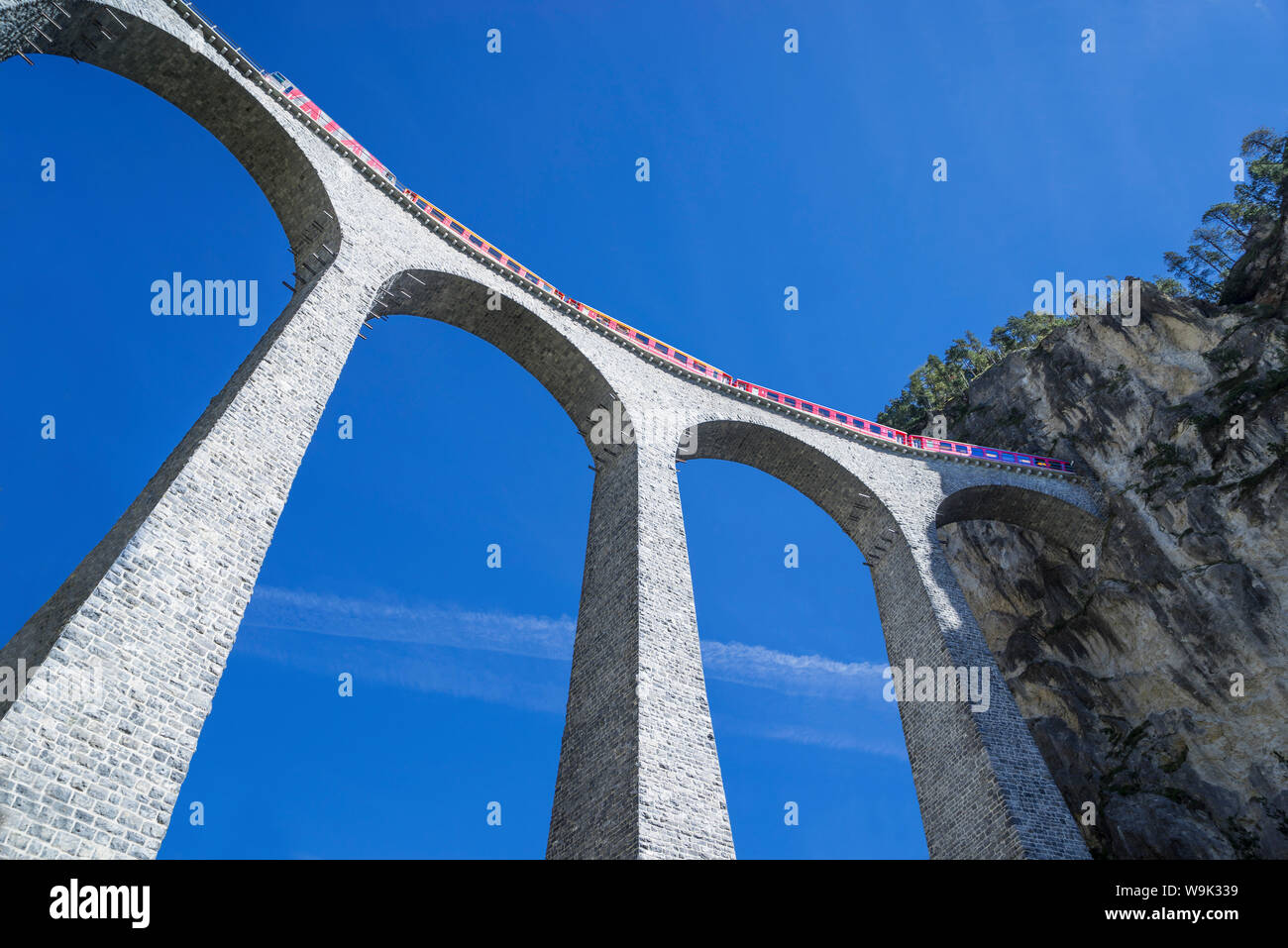 Landwasser Viadukt, Filisur, Grigioni, alpi svizzere, Svizzera, Europa Foto Stock