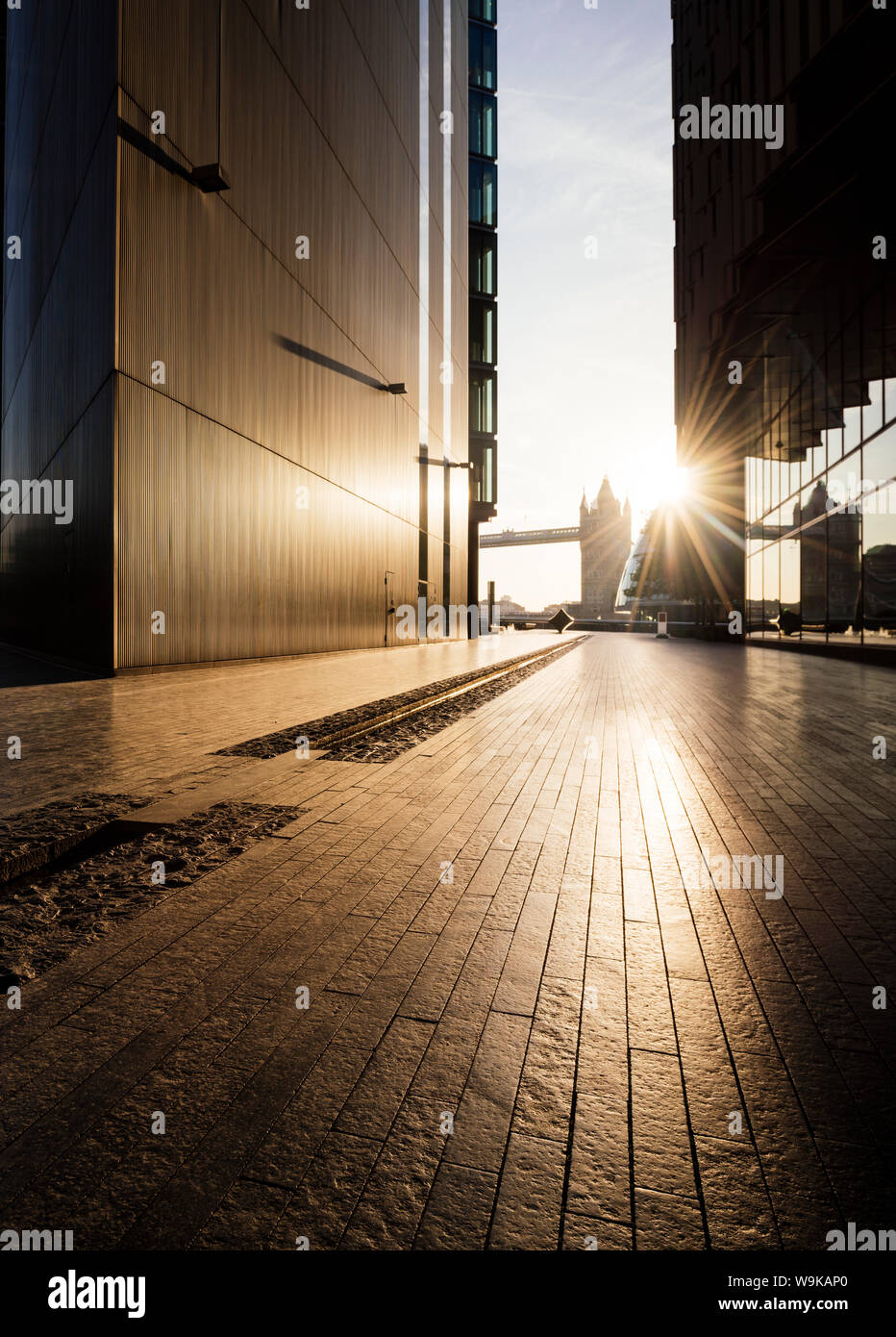 Alba da More London Place, London, England, Regno Unito, Europa Foto Stock