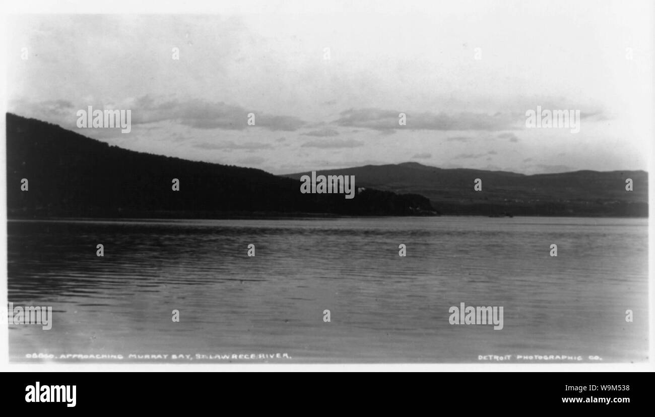 Avvicinando Murray Bay, sul fiume San Lorenzo Foto Stock