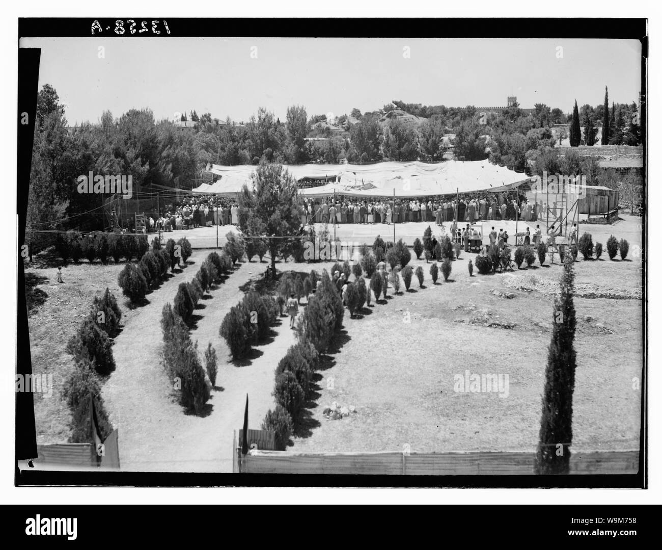 Politico arabo conferenza sui campi da tennis S. Am. [Cioè, American] Colonia, Giugno 1, 1945 Foto Stock