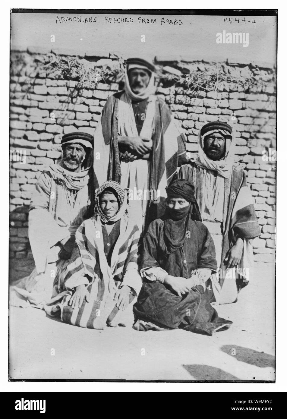 Gli armeni salvato da arabi Foto Stock