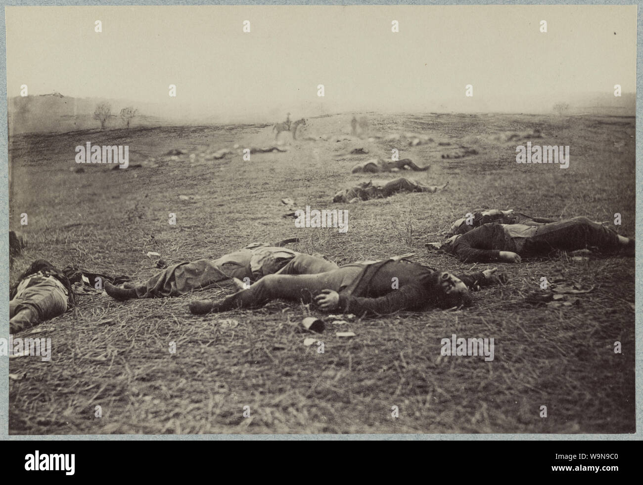 Campo di battaglia di Gettysburg. Corpi dei morti soldati federali sul campo del primo giorno di battaglia Foto Stock