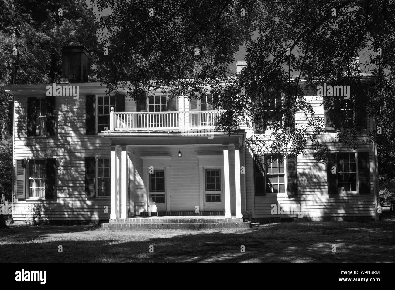 Un ingresso al Premio Pulitzer autore vincitore, William Faulkner's home, un primitivo Revival Greco design, noto come Rowan Oak in Oxford, MS Foto Stock