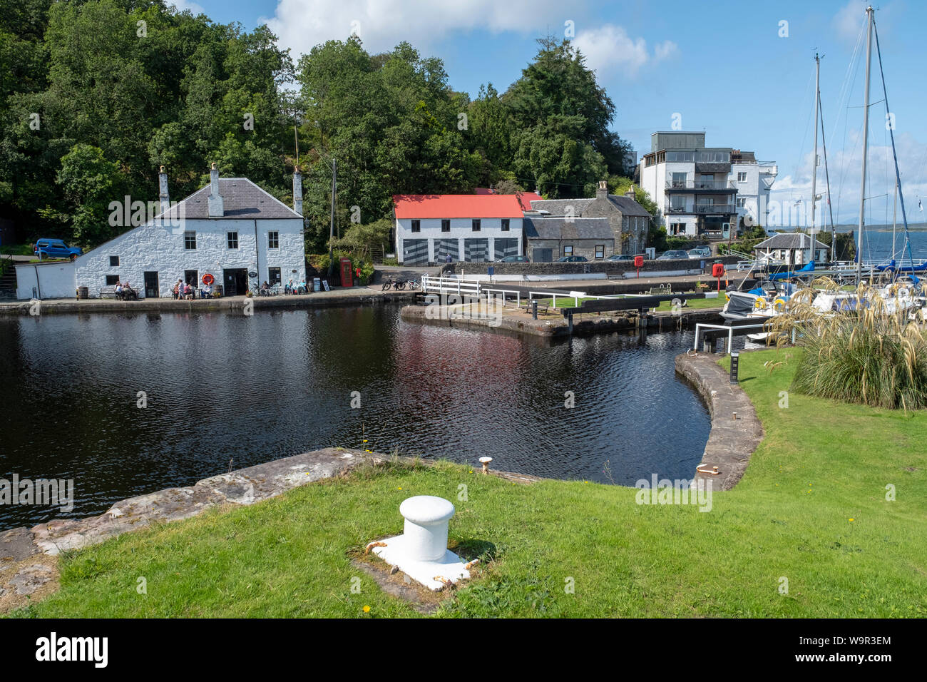 Il cafe al Crinan canal basin Crinan, Argyll, Scozia. Foto Stock