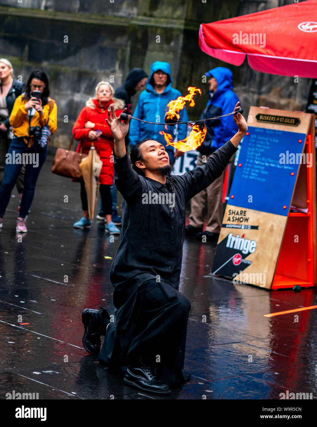 Artisti di strada in Edinburgh Festival Fringe 2019 Foto Stock