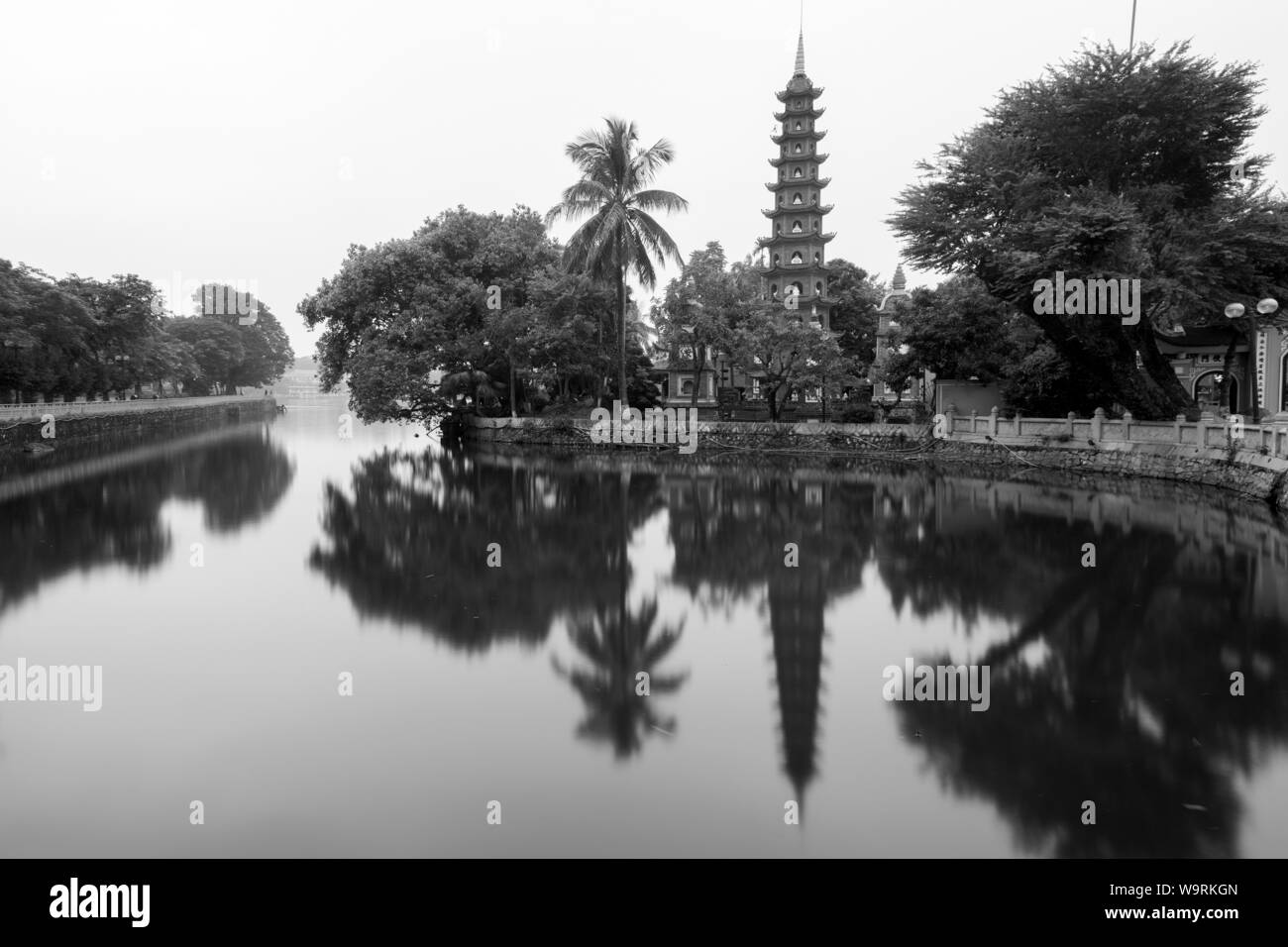 Asia, Asia del sud-est asiatico, il Vietnam del Nord, Hanoi, West Lake, Tran Quoc Pagoda.Caption locale *** Foto Stock