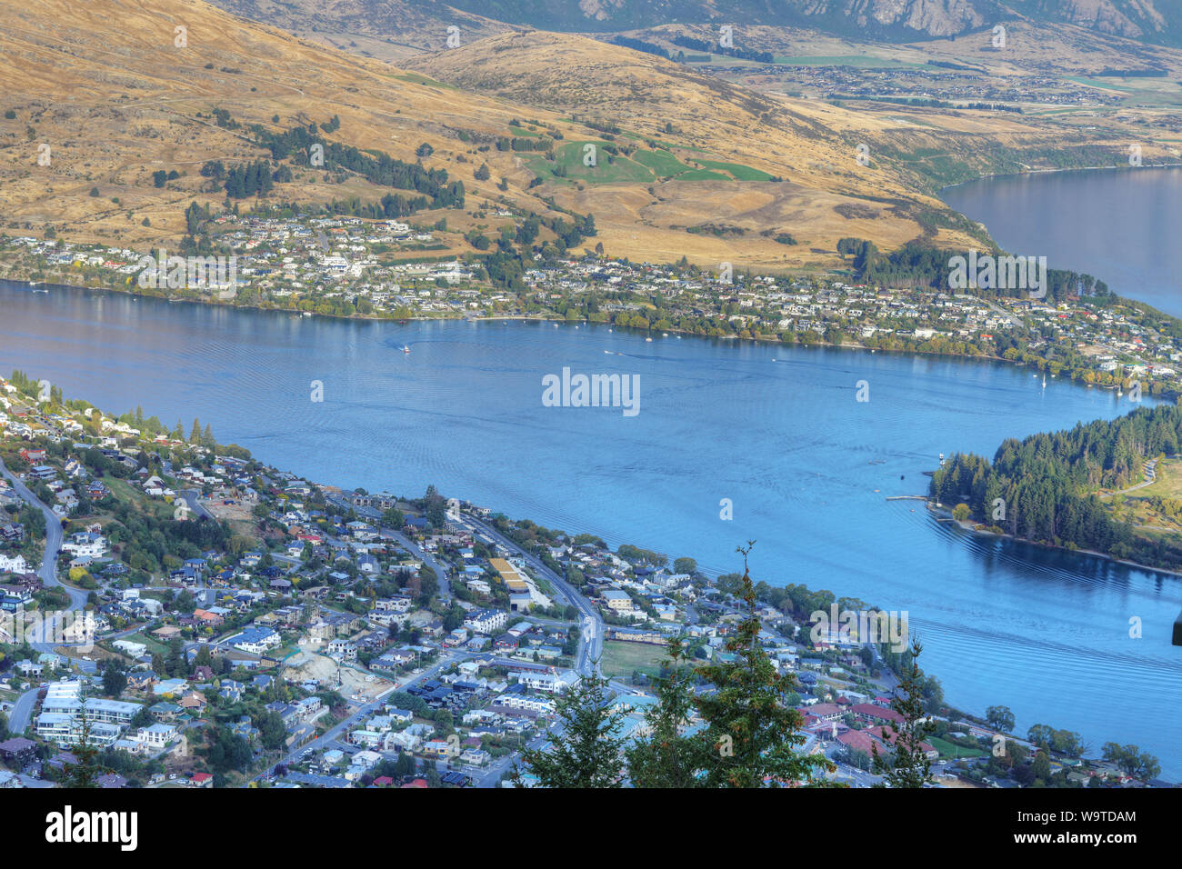 Una antenna di Queenstown, porto neozelandese Foto Stock