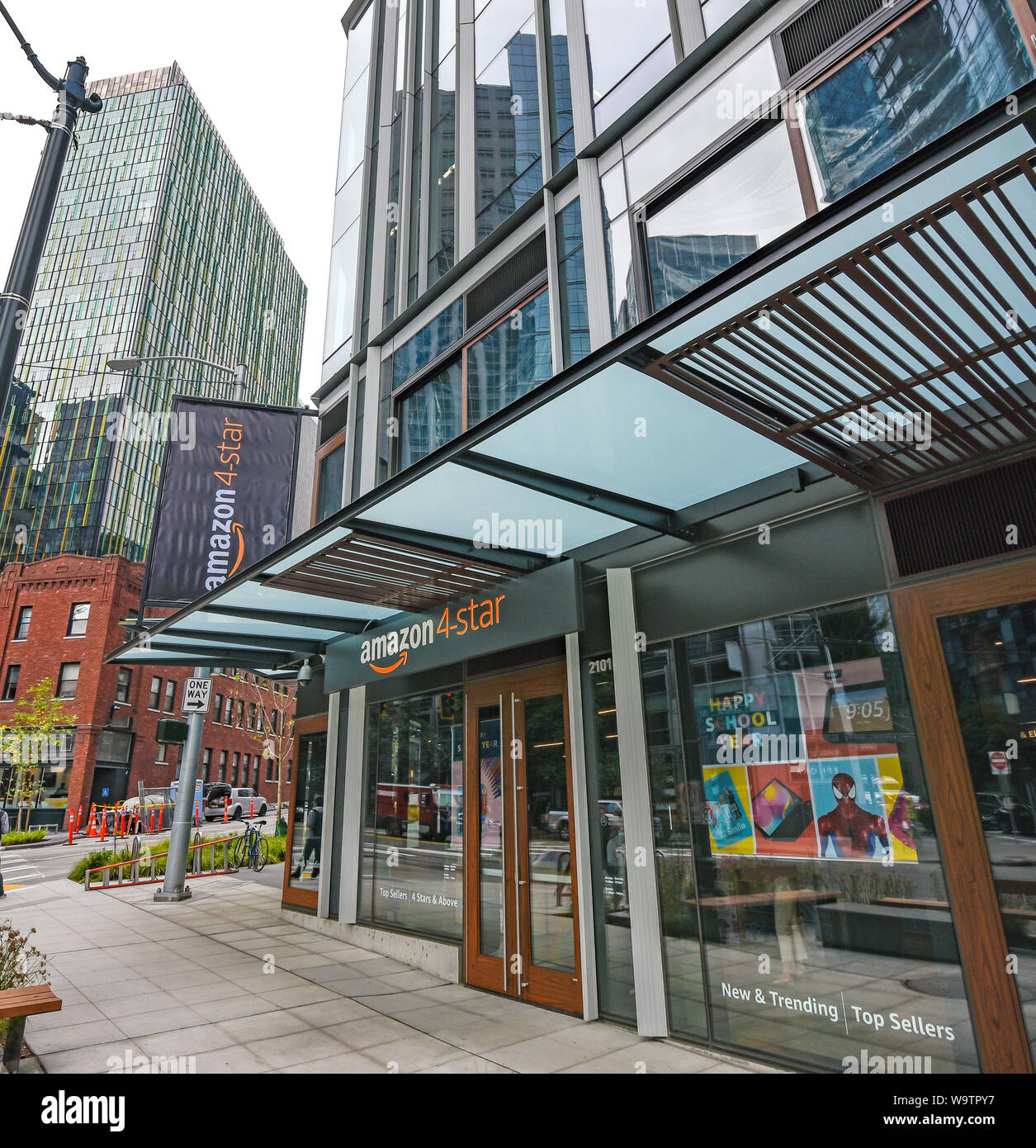 Seattle, Washington, Stati Uniti d'America - Agosto 15, 2019 l'inaugurazione dell'Amazzonia 4 Star store in Seattle. Foto Stock