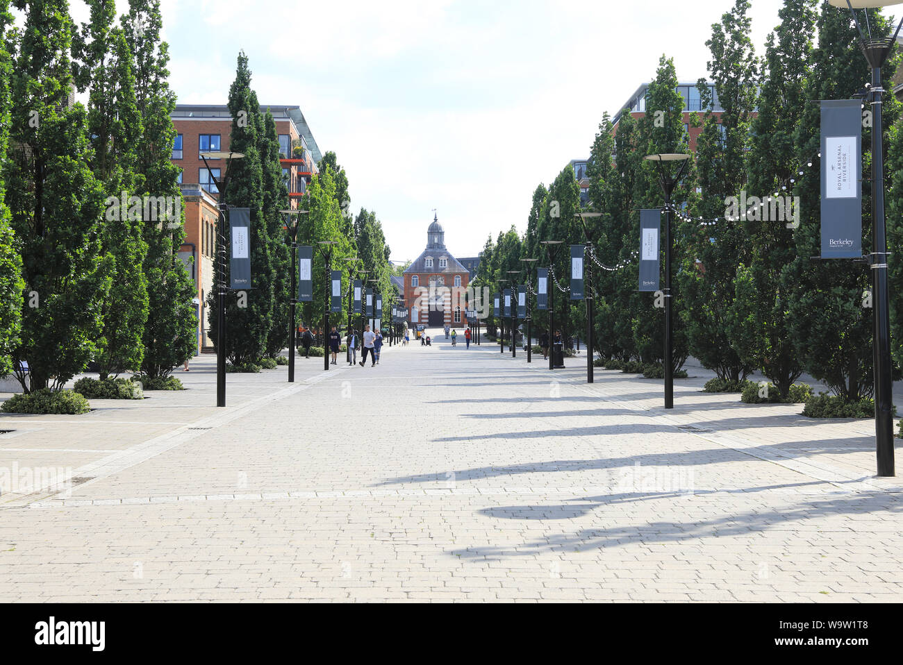 No. 1 Street in rigenerato Regio Arsenale Riverside in SE London, England, Regno Unito Foto Stock