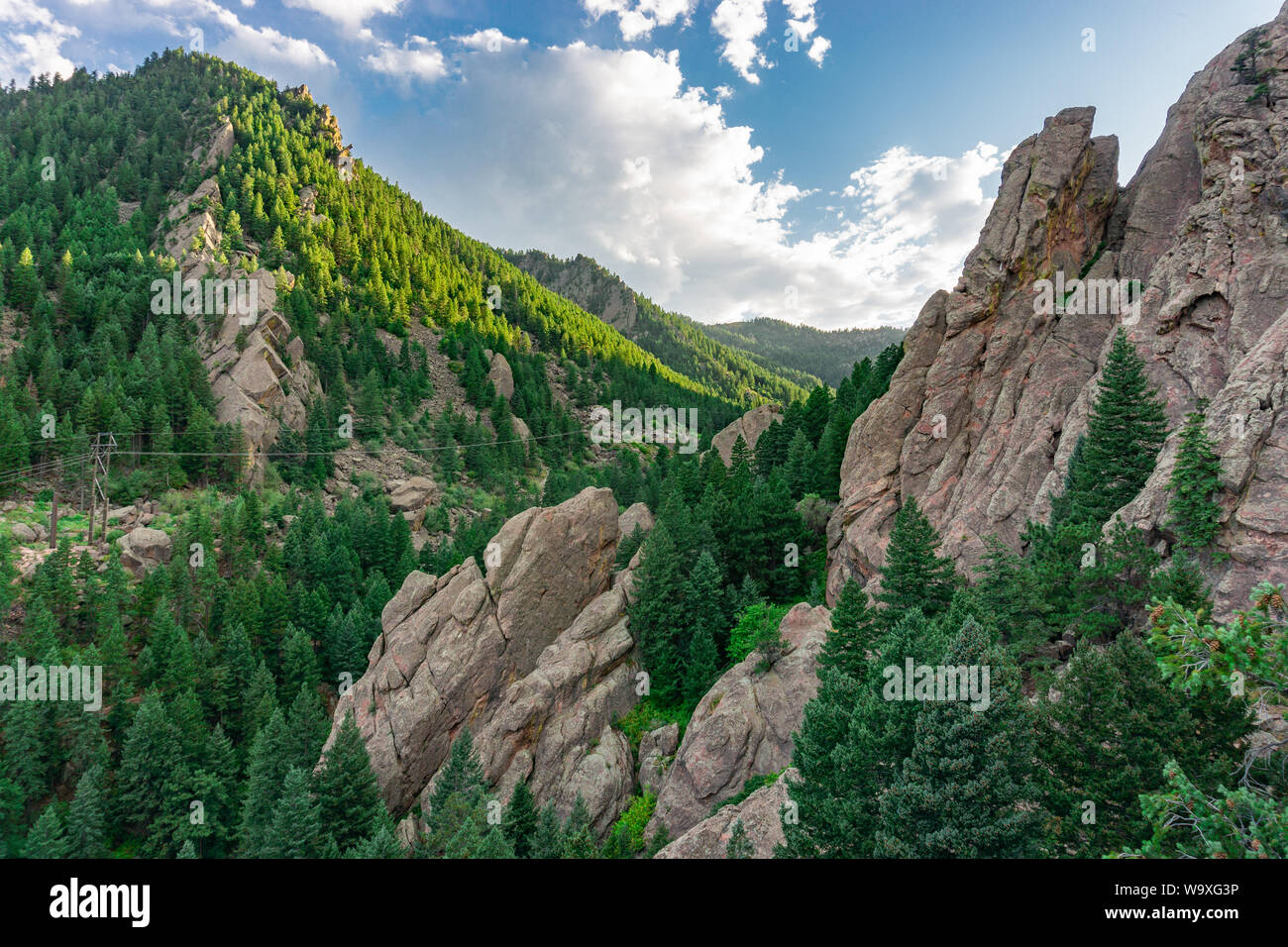 Bellissima vista sul Flatirons in Boulder Colorado rock climbing Foto Stock