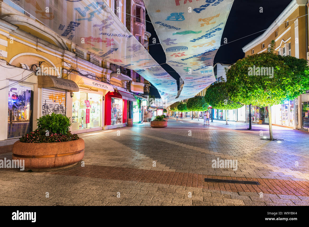 Notte nel centro della città di Plovdiv, capitale europea della cultura 2019 Foto Stock