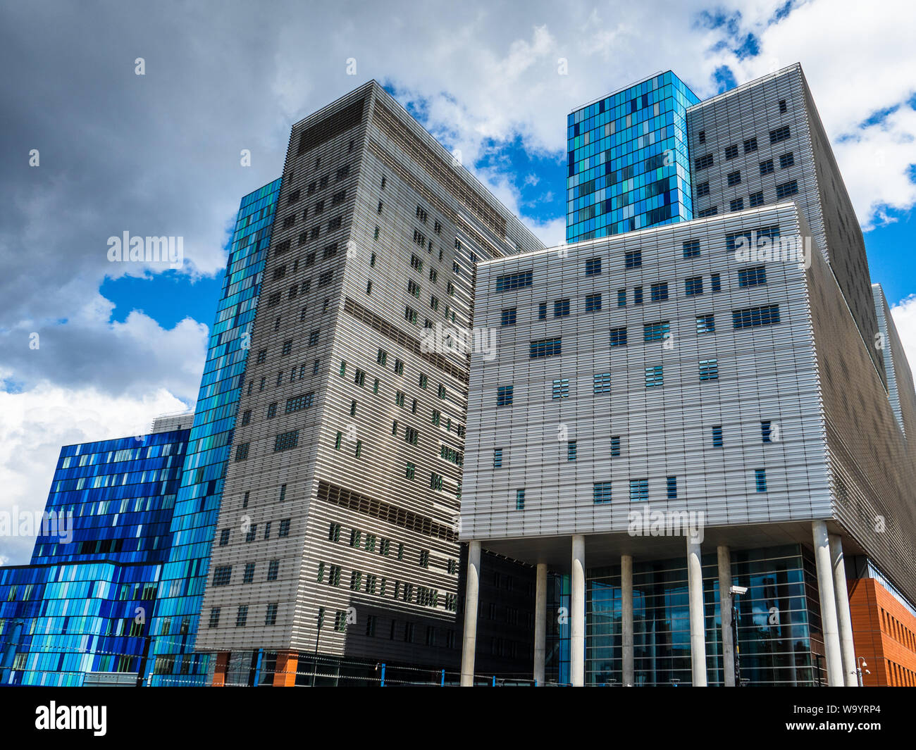 Il Royal London Hospital di Whitechapel East London Regno Unito. Completato nel 2012, il nuovo edificio è stato progettato dagli architetti Skanska & HOK. Foto Stock